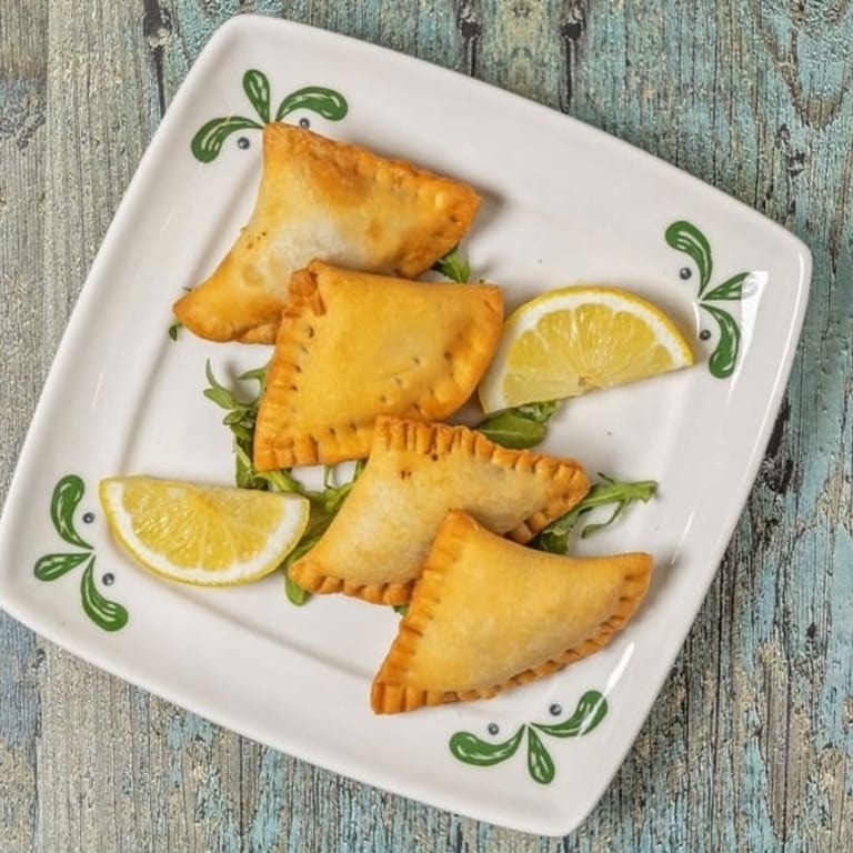 Sambousek: A Flavorful Delight