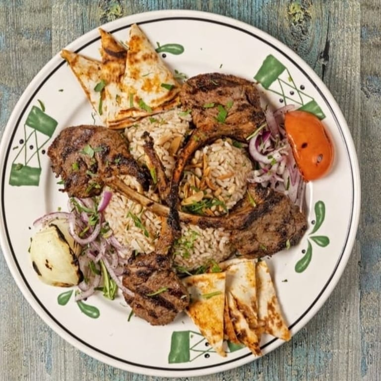 Succulent Lamb Chops: A Mediterranean Delight